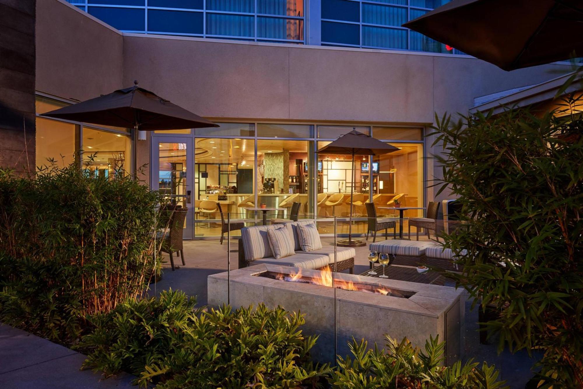 Courtyard By Marriott San Jose North/ Silicon Valley Exteriör bild